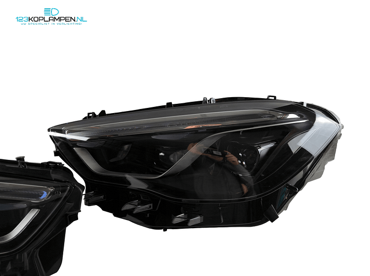 Mercedes GLA W247 Facelift Multibeam LED koplampen links rechts  – Foto 3