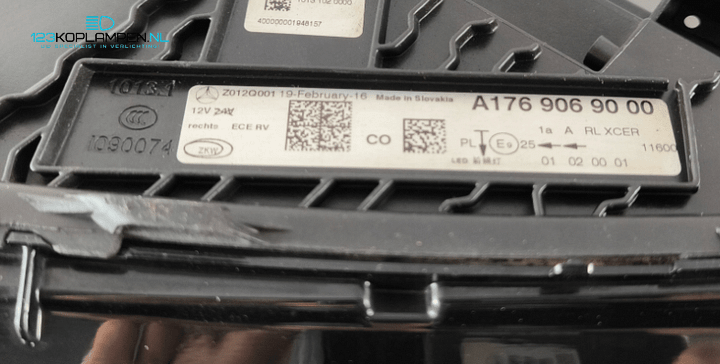 Mercedes A Klasse W176 Facelift Full Led koplampen links rechts   – Foto 10