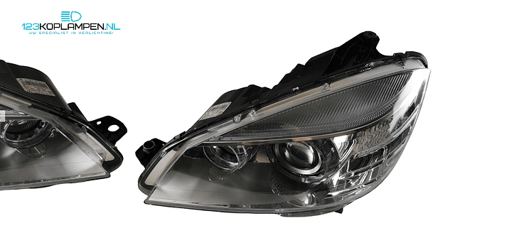 Mercedes C Klasse W204 Xenon koplamp links rechts  – Photo 5