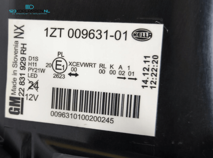 Opel Insignia A Xenon koplamp koplampen links rechts  – Foto 9