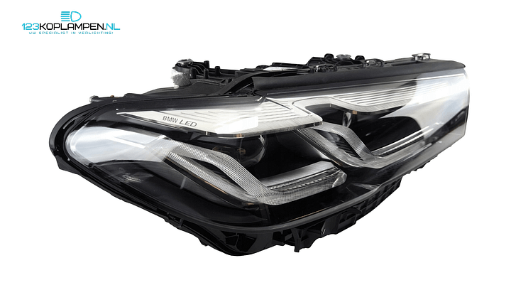 BMW 5 Serie G30 Facelift LCI Full LED Adaptive koplamp rechts – Foto 3
