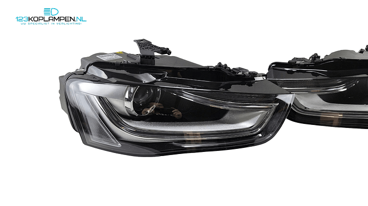 Audi A4 B8 8K Facelift Xenon Koplamp Koplampen links rechts – Foto 2