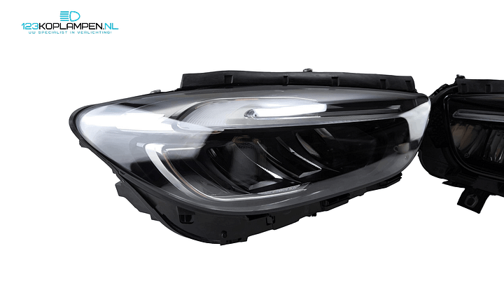 Mercedes B Klasse W247 Facelift Multibeam koplamp links – Foto 4