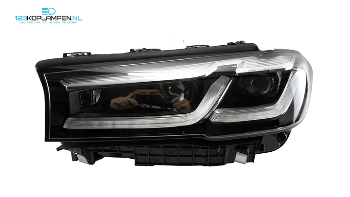 BMW 5 Serie G30 Facelift LCI Full LED Adaptive koplamp links – Foto 5