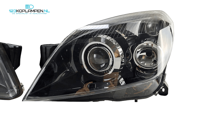 Opel Astra 3 H GTC Xenon Koplamp Koplampen links rechts  – Foto 2