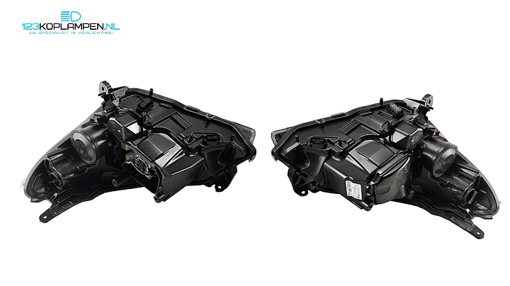 Opel Astra 3 H GTC Xenon Koplamp Koplampen links rechts  – Foto 8