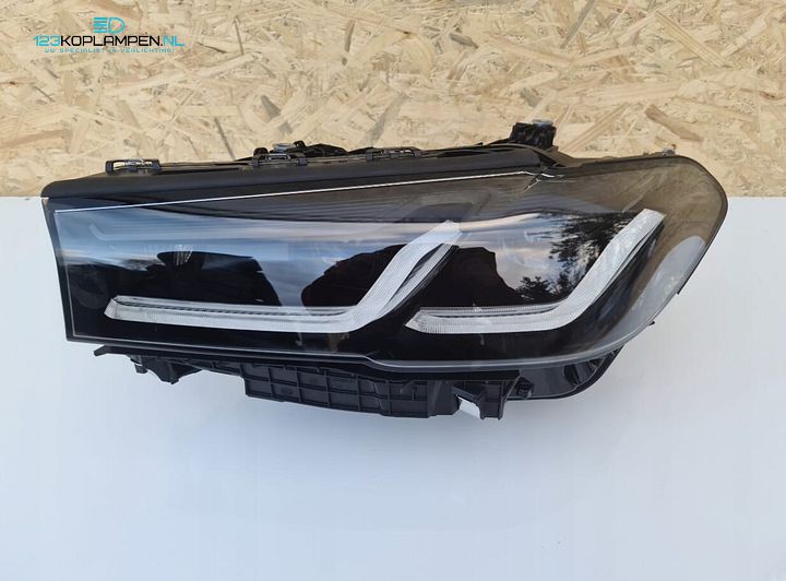 BMW 5 Serie G30 G31 facelift LCI Full LED koplamp koplampen  – Foto 3