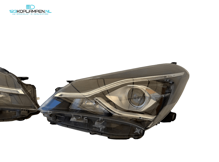 Toyota Yaris P13 facelift LED koplamp koplampen – Foto 2