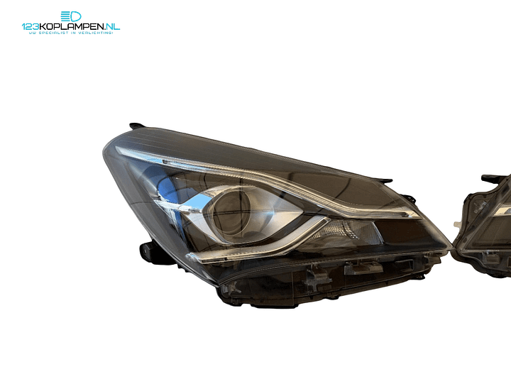 Toyota Yaris P13 facelift LED koplamp koplampen – Foto 3