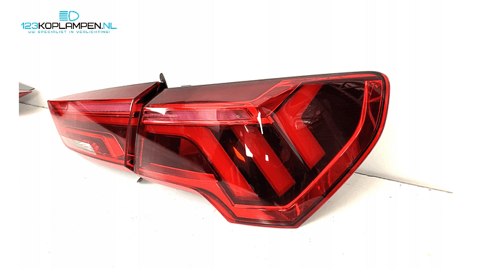 Audi Q3 83A Matrix LED achterlicht achterlichten links rechts – Photo 4