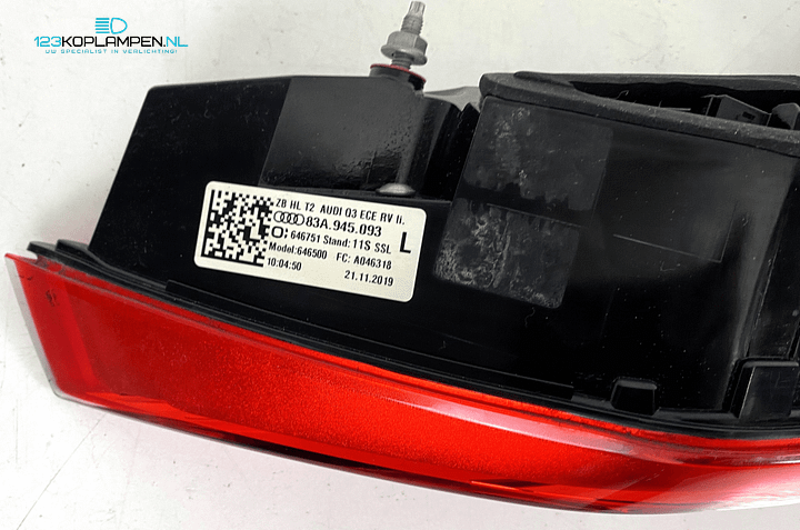 Audi Q3 83A Matrix LED achterlicht achterlichten links rechts – Photo 7