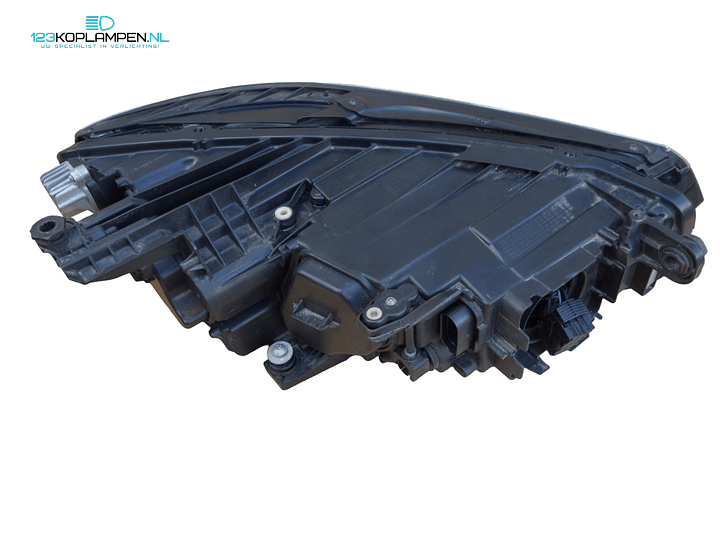Volkswagen Passat B8 facelift Matrix IQ LED koplampen  – Foto 6