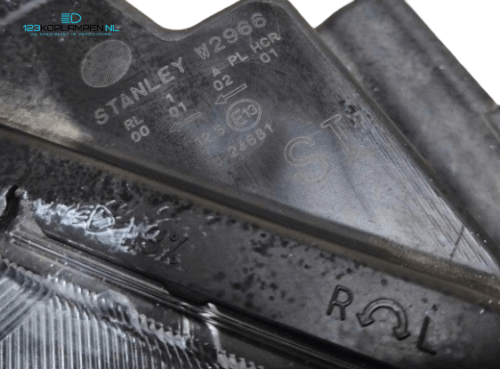 Suzuki Swift MK8 Full LED koplamp rechts  – Foto 2