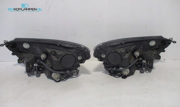 Toyota RAV4 facelift Full LED koplamp koplampen links rechts  – Foto 5