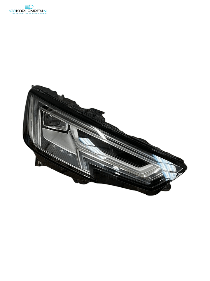 Audi A4 B9 8W Full LED koplamp rechts 