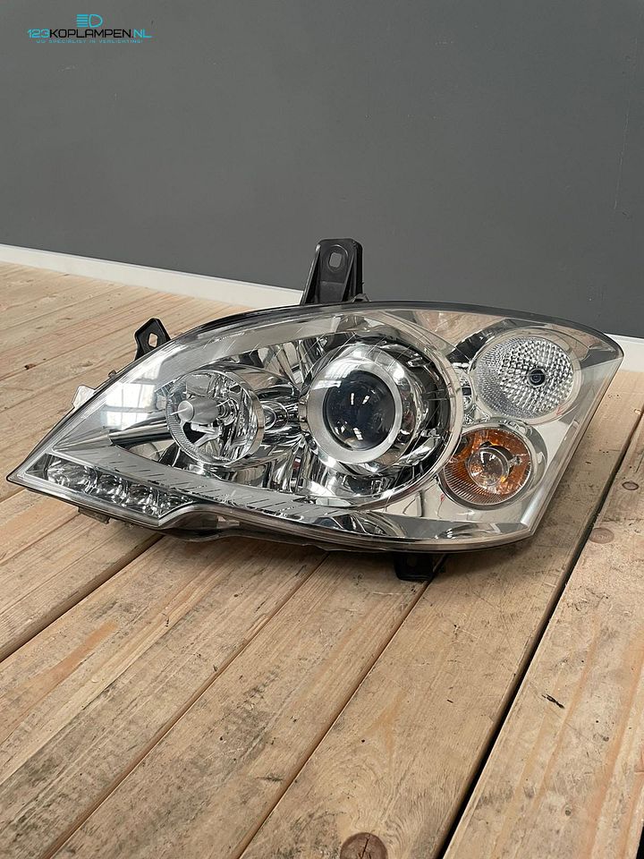Mercedes Vito W639 facelift Xenon koplamp links  – Foto 4
