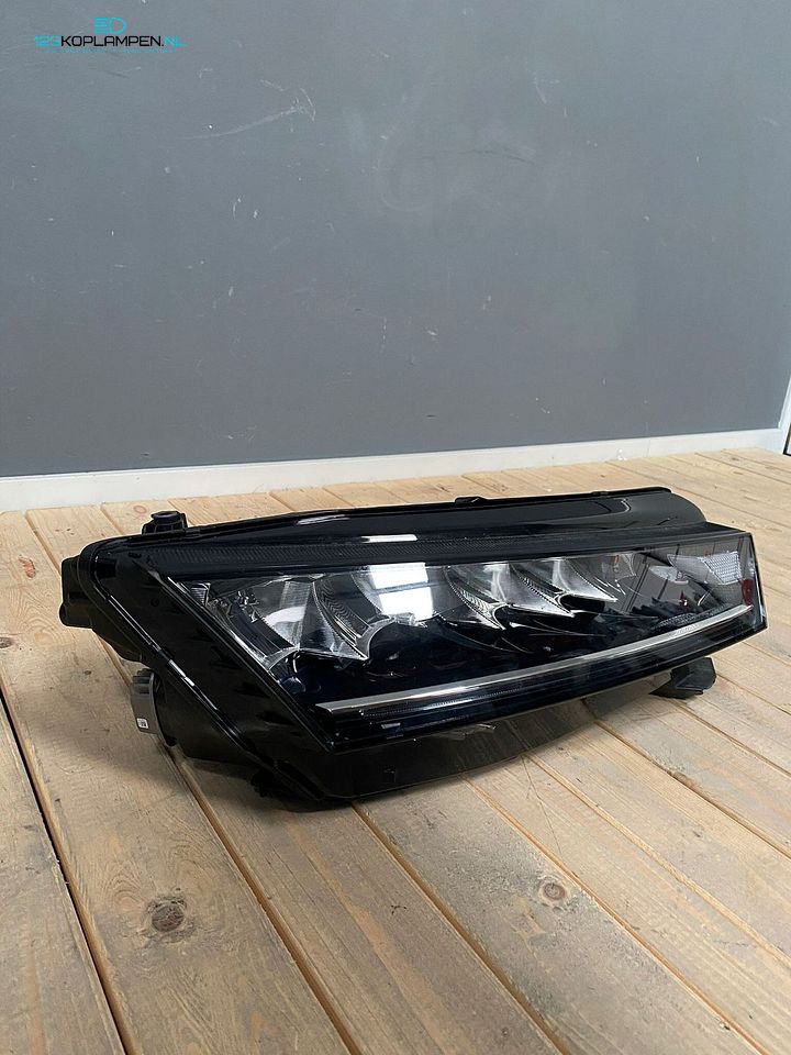 Skoda Octavia 5e4 2021 Crystal Light Full LED koplamp rechts  – Foto 5