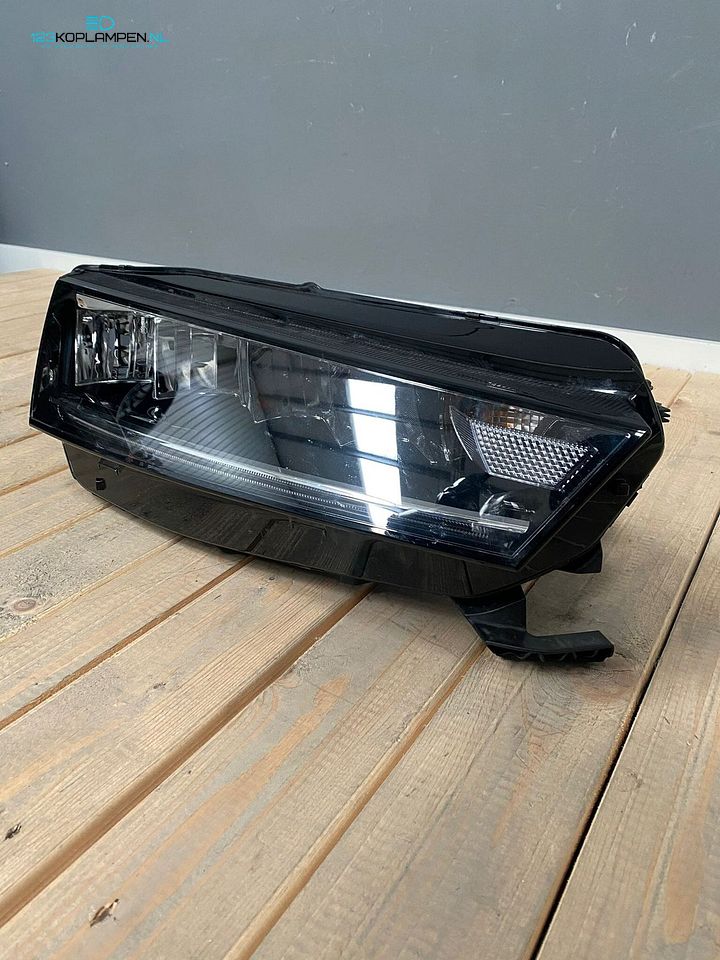 Skoda Octavia 5e4 2021 Crystal Light Full LED koplamp rechts  – Foto 3
