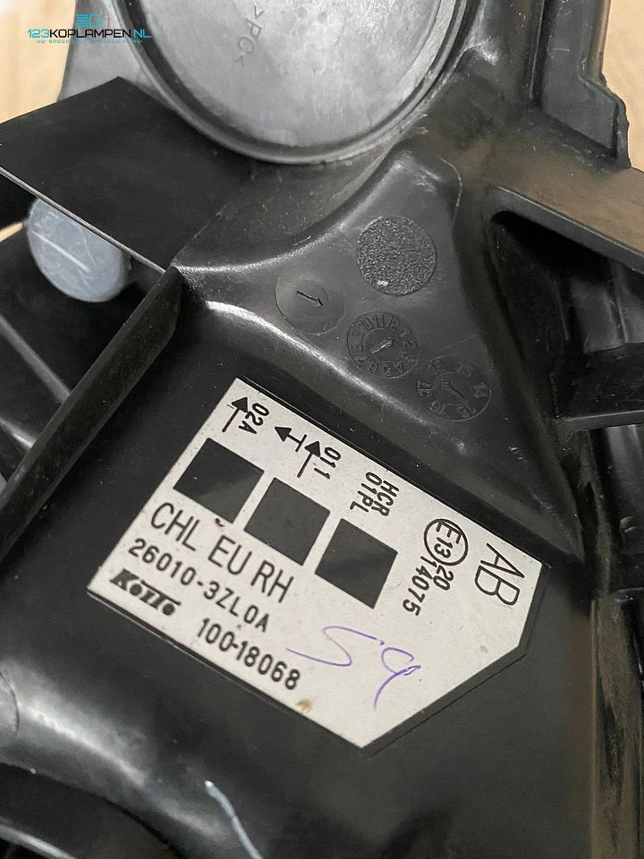 Nissan Pulsar H7 LED koplamp rechts  – Foto 6