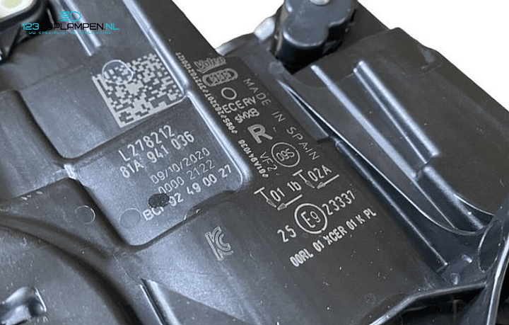 Audi Q2 81A facelift Matrix LED koplamp rechts  – Foto 8