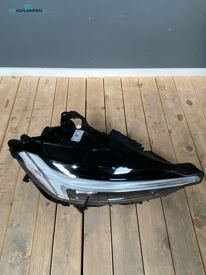 Volvo XC60 facelift MID LED koplamp rechts  – Foto 5