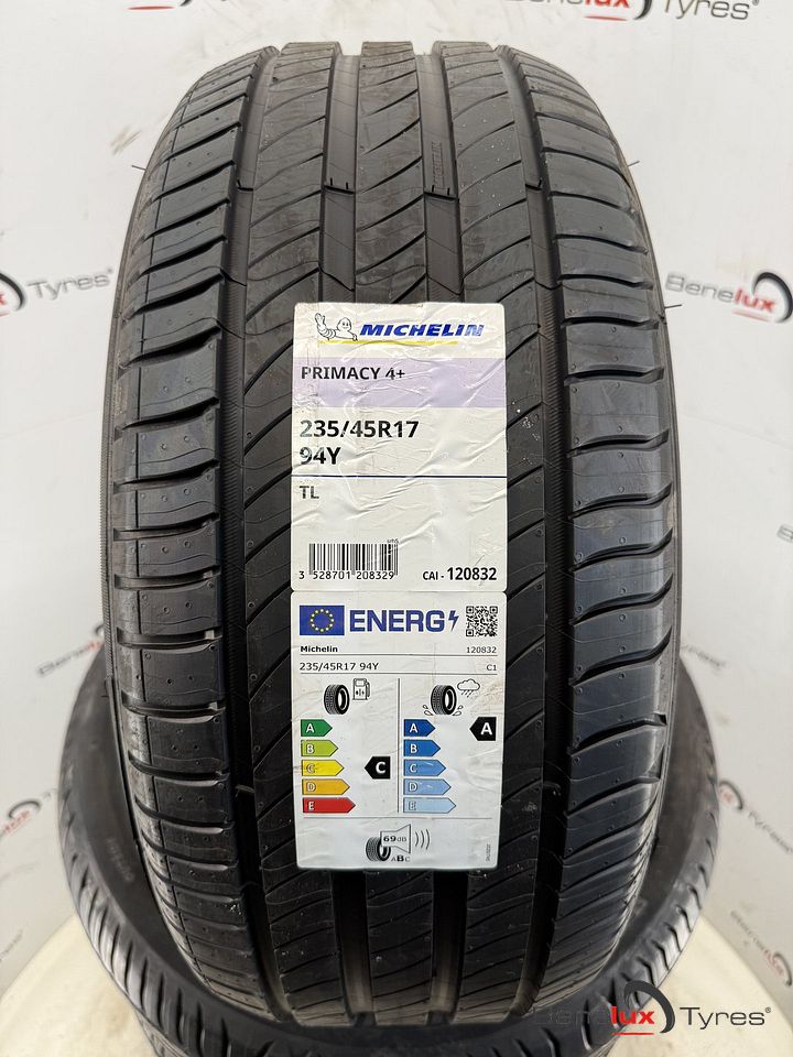 new zomer 235/45R17 Michelin 235/45 R17 235/45/17 2354517 – Foto 2