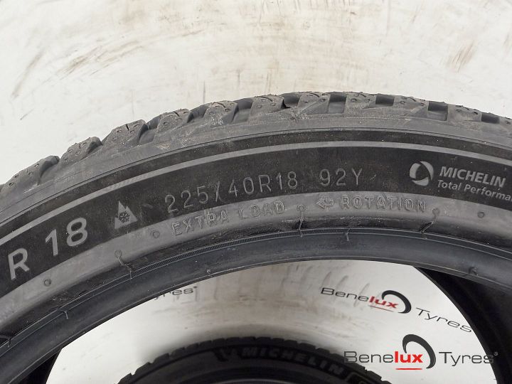 all-season 225/40R18 Michelin 225/40 R18 225/40/18 2254018 – Foto 6