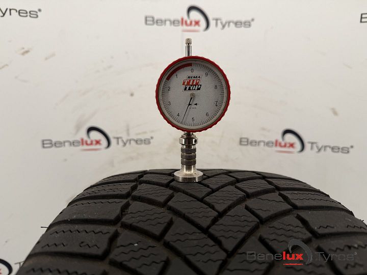 snow 235/45R18 98V Bridgestone 235/45 R18 235/45/18 2354518 – Foto 3