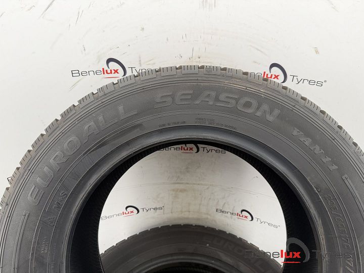 Mercedes Sprinter Volkswagen Crafter Transporter 235/60R17c – Foto 6