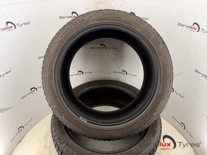 winter 255/45R20 105V Goodyear 255/45 R20 255/45/20 2554520 – Foto 3