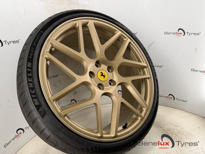 Ferrari Roma Purosangue Portofino FF F8 F12 812 488 458 296 – Foto 23