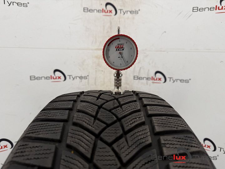 winter 225/45R19 96V Goodyear UltraGrip 225/45 R19 225/45/19 – Foto 3
