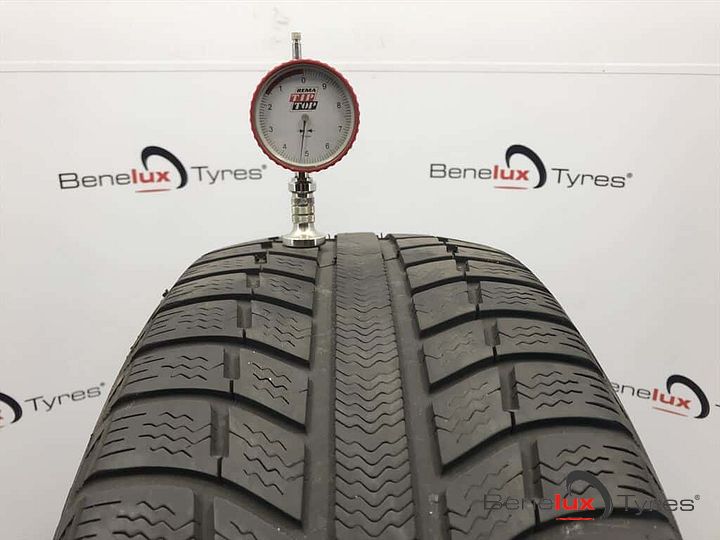 winter 225/55R16 Michelin 225/55 R16 225/55/16 2255516 – Foto 2