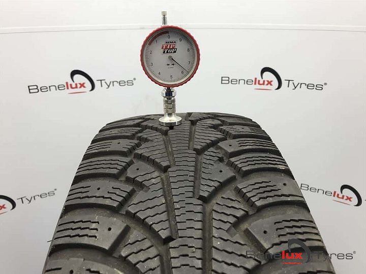 winter 215/65R16 102T Nokian 215/65 R16 215/65/16 2156516 – Foto 2