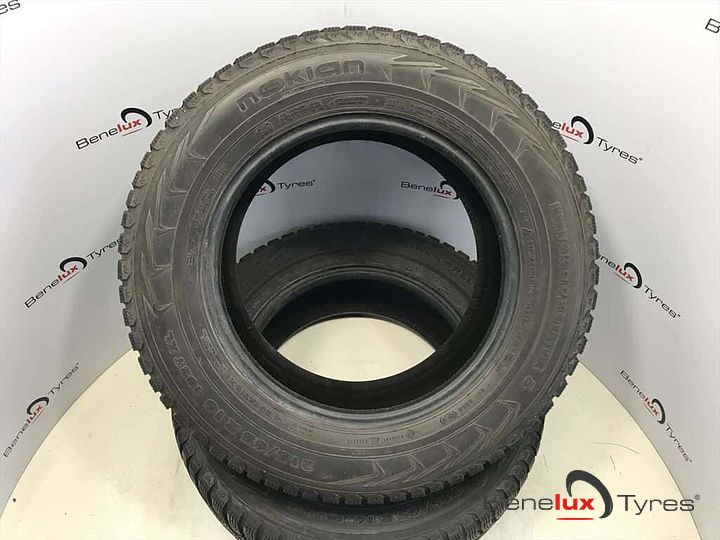 winter 215/65R16 102T Nokian 215/65 R16 215/65/16 2156516 – Foto 3