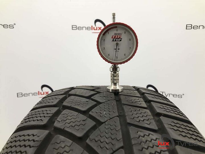winter 235/65R17 104H Continental 4x4  235/65 R17 235/65/17 – Foto 3